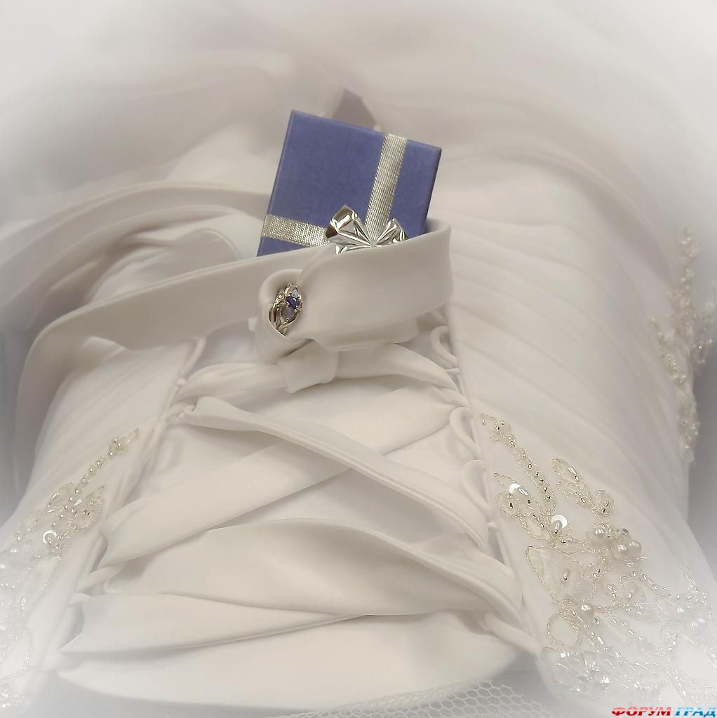 gift-to-the-newlyweds-04