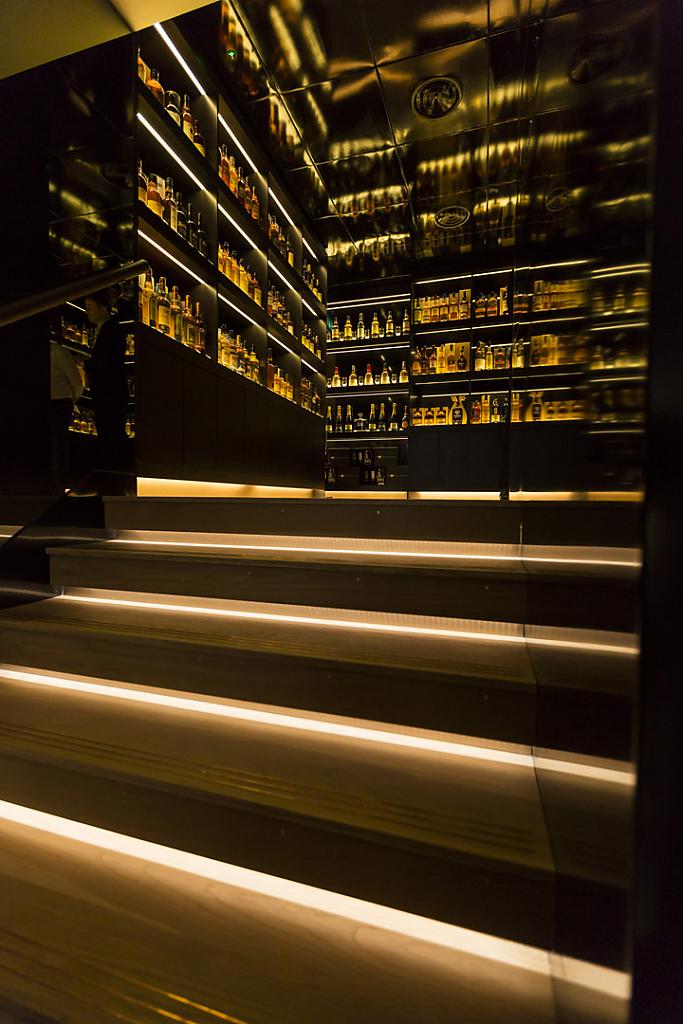 the-whisky-shop-by-gpstudio-manchester-uk-08