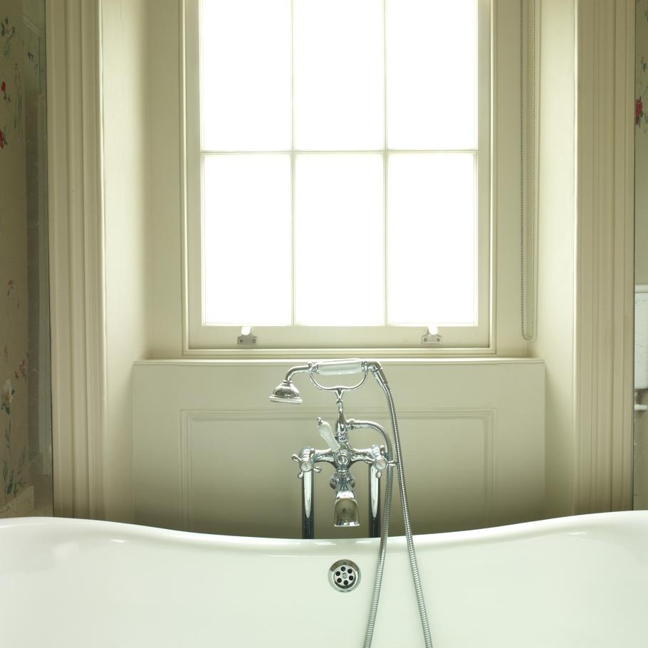 glamorous-regency-villa-london-08