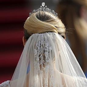 hair-bride-veil-and-tiara-01