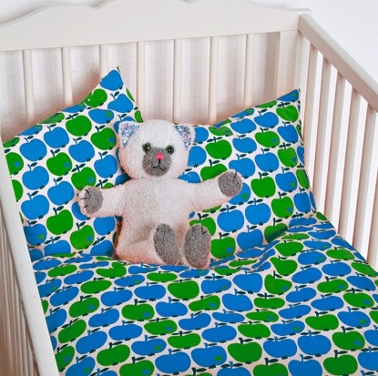 apple-pattern-bedding-set-01