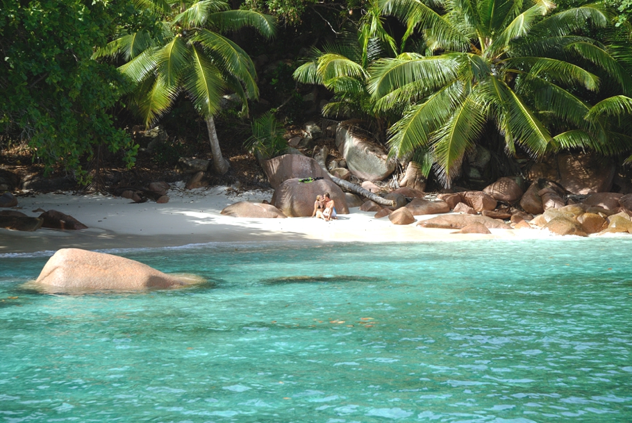 seychelles-a-luxury-indian-ocean-escape-06
