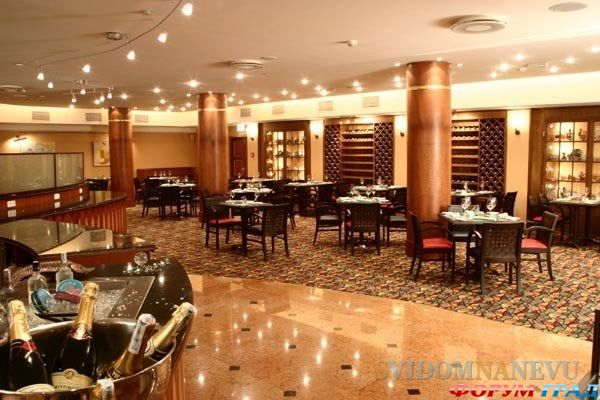 Гостиница "Ренессанс" Питер