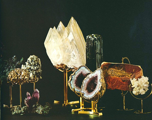 decorating-with-minerals-15