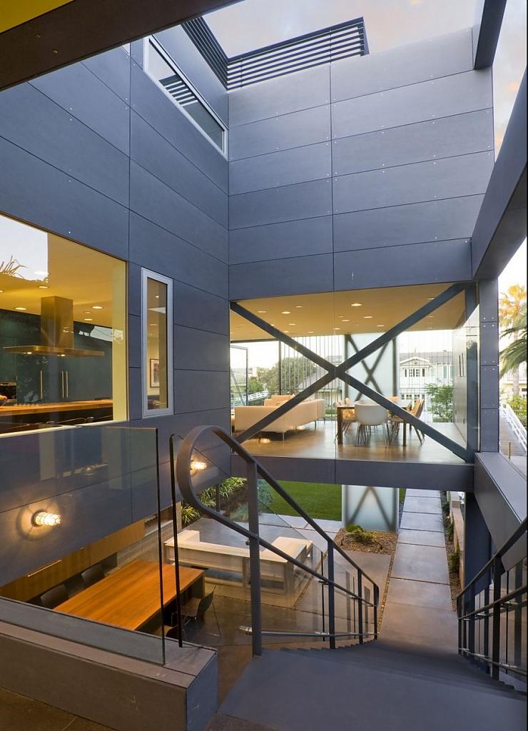 hover-house-3-by-glen-irani-architects-02