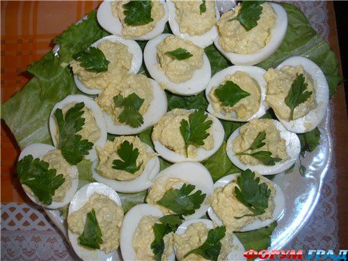 Фаршированные яйца нежные
