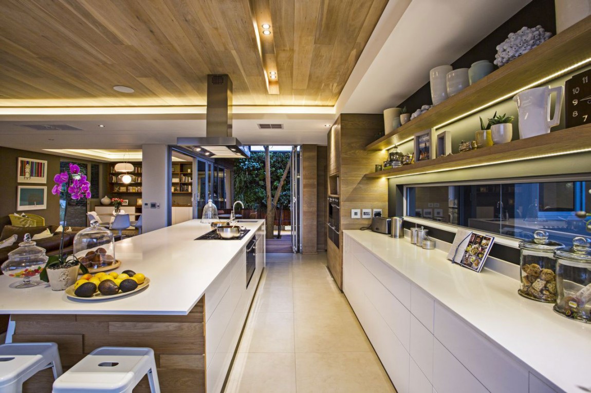 Футуристический проект дома Simbithi Eco-Estate от Metropole Architects в ЮАР