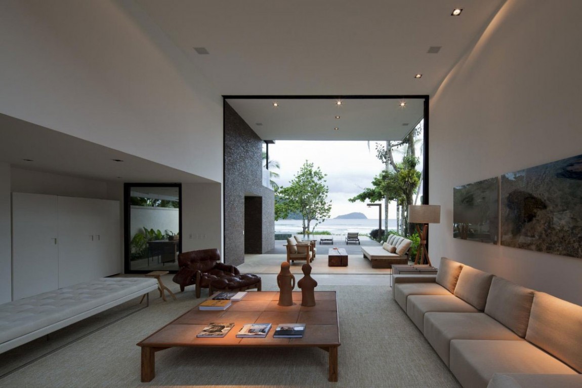Частная резиденция - Baleia Condo от компании Studio Arthur Casas, побережье Сан-Паулу, Бразилия