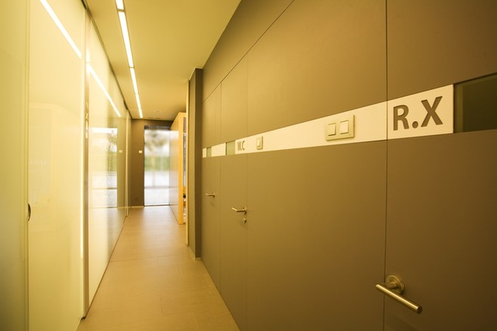 dental-clinic-by-maite-prats-spain-03