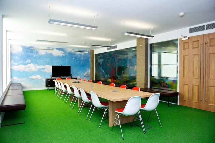 moshi-monsters-hq-fitout-london-uk-18