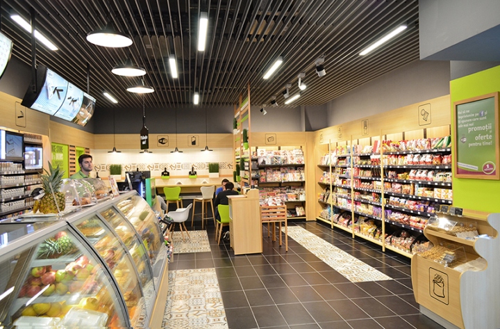 1-minute-hot-snacking-store-bucharest-romania-02