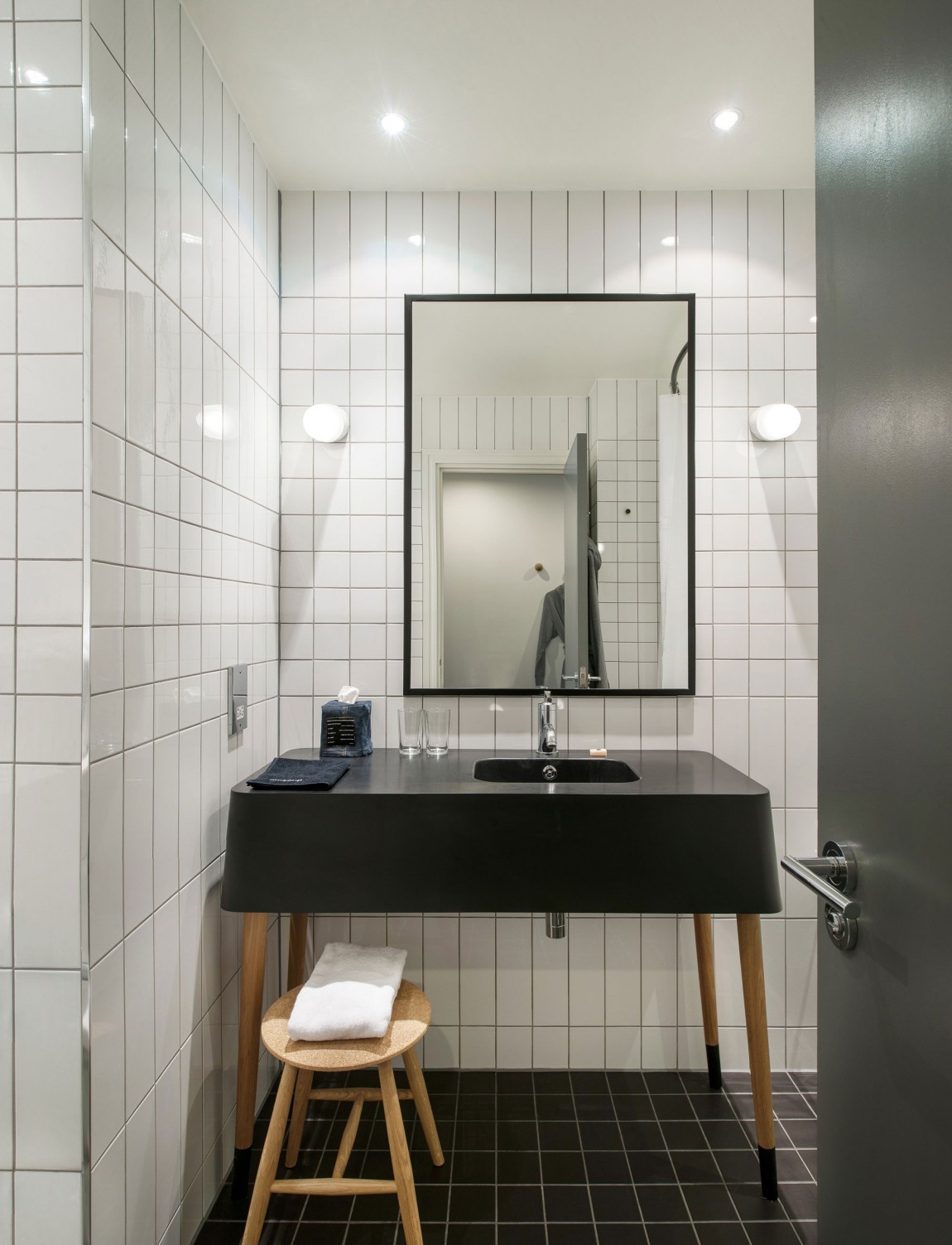 ace-hotel-london-by-universal-design-studio-09