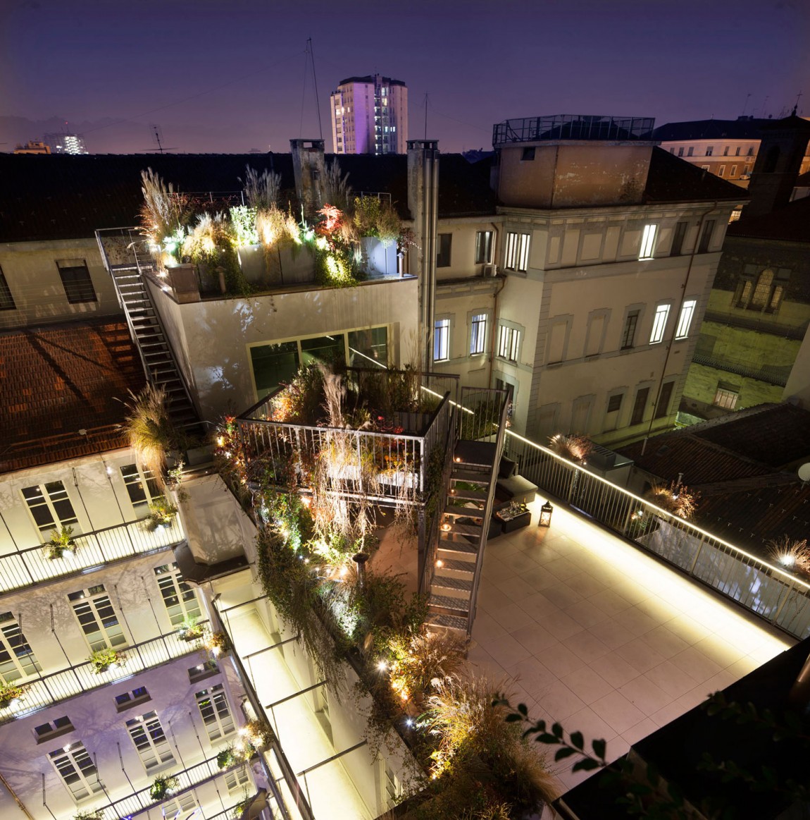 apartment-by-building-18
