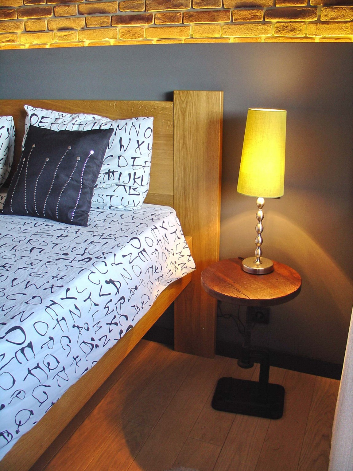 apartment-in-serbia-by-openstudio-44
