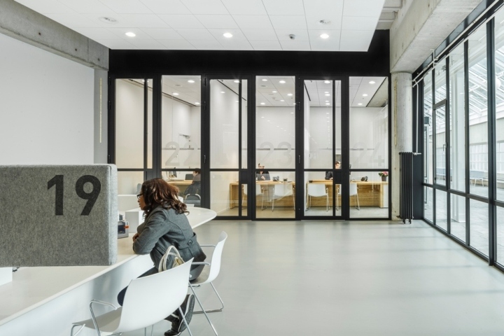 city-hall-by-fokkema-partners-almere-01