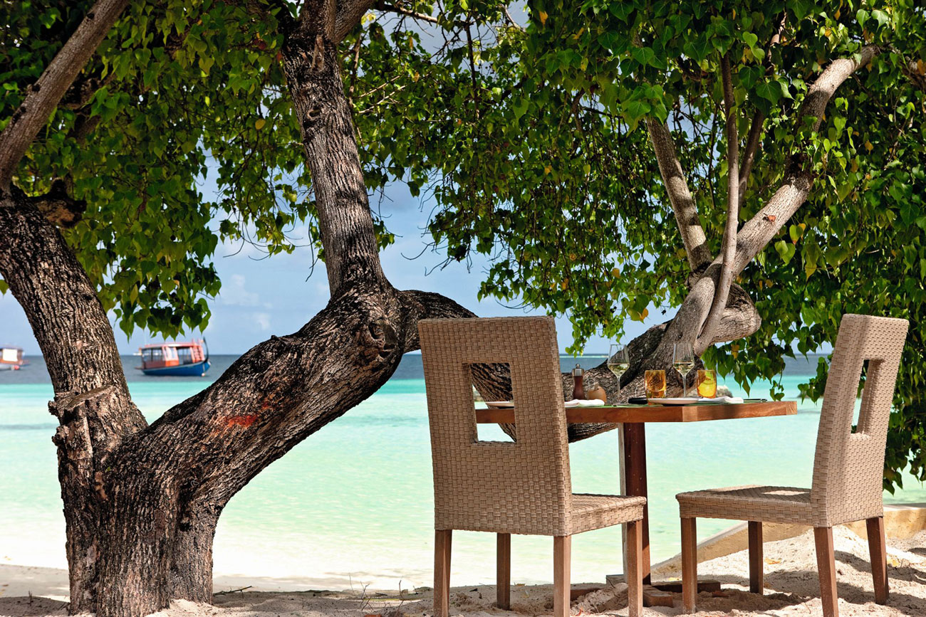 constance-moofushi-maldives-21