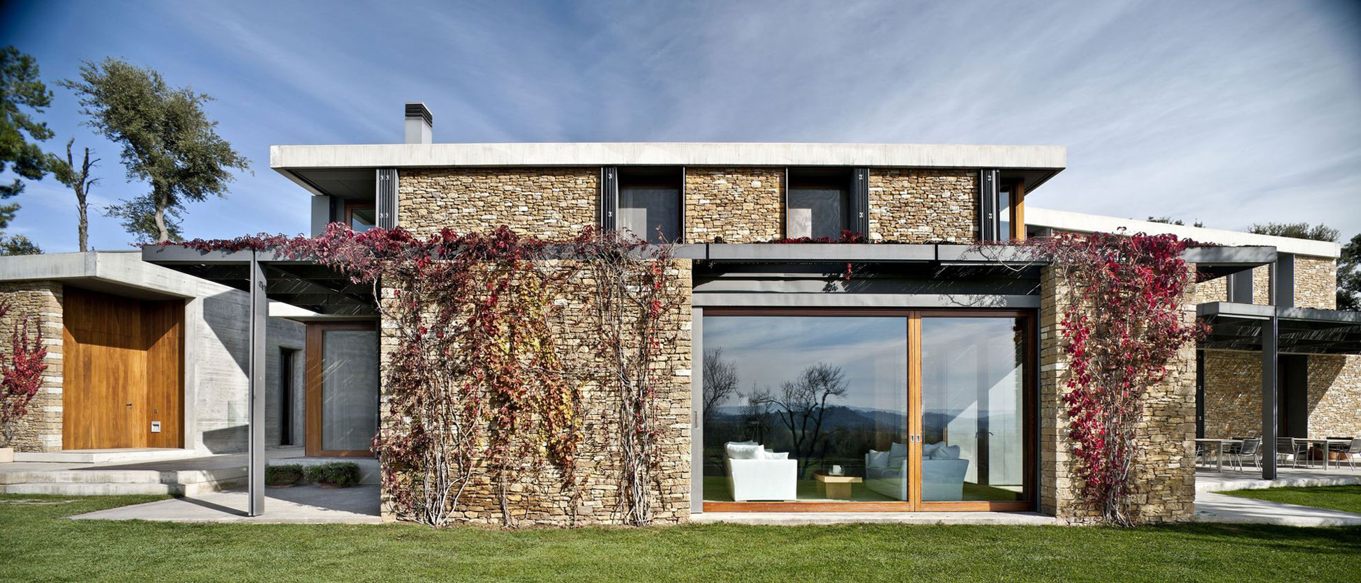 Дизайн интерьера жилого комплекса House in El Ampurdán в Каталонии