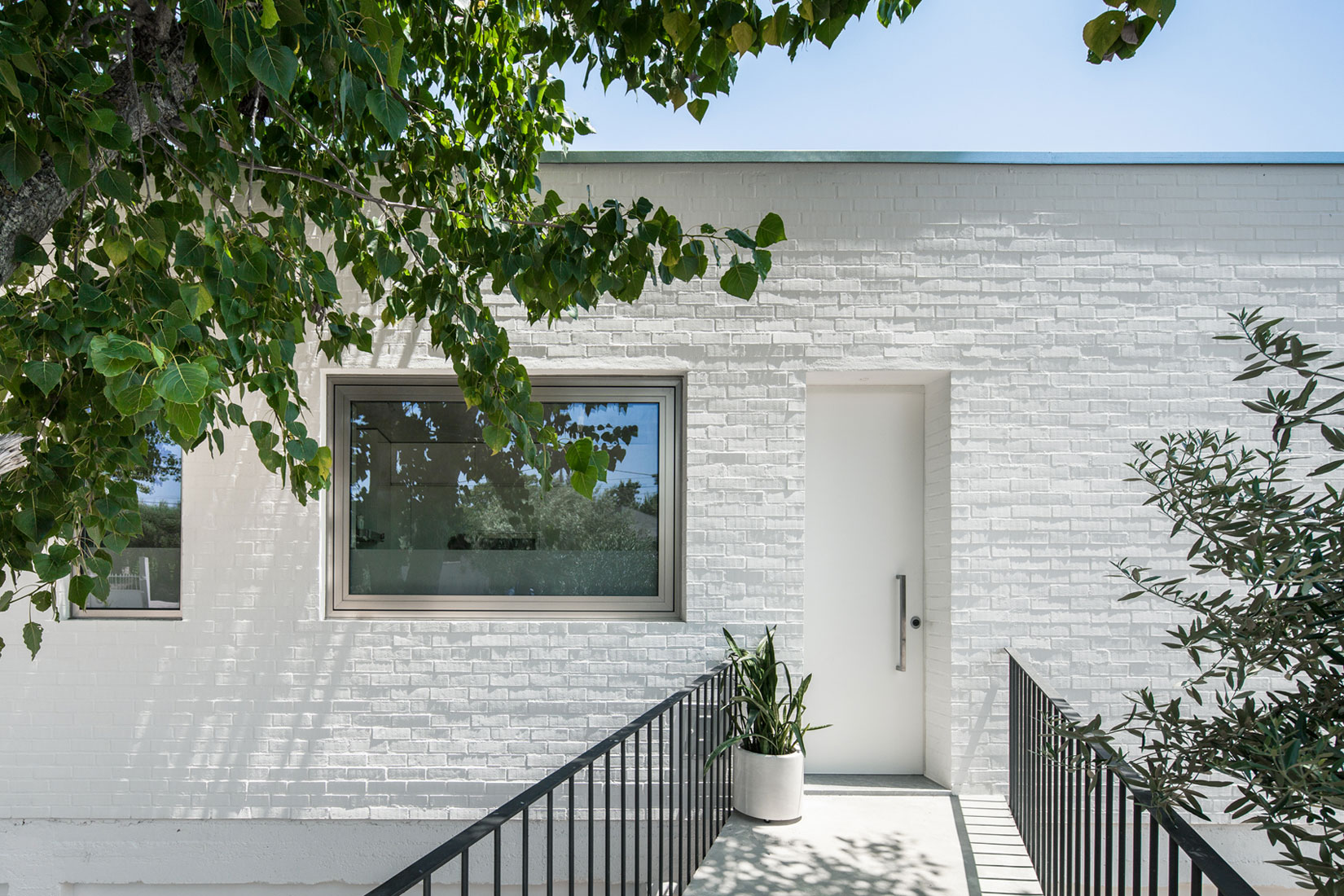 house-by-miguel-marcelino-06