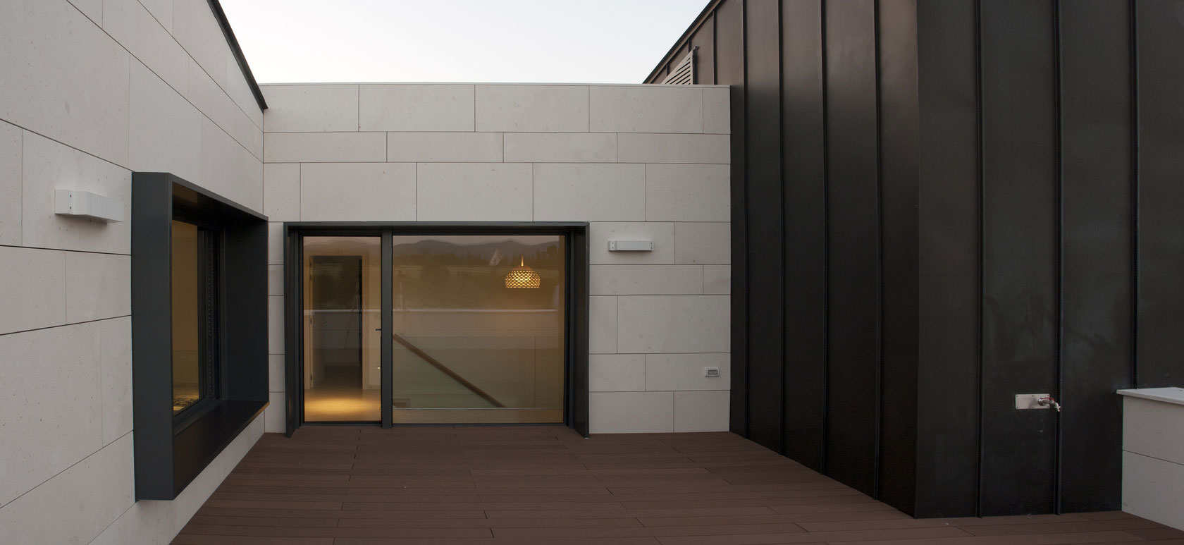 Интерьер двухэтажного особняка в Испании от дизайнеров Patxi Cortazar Arquitecto, Виктория-Гастейс