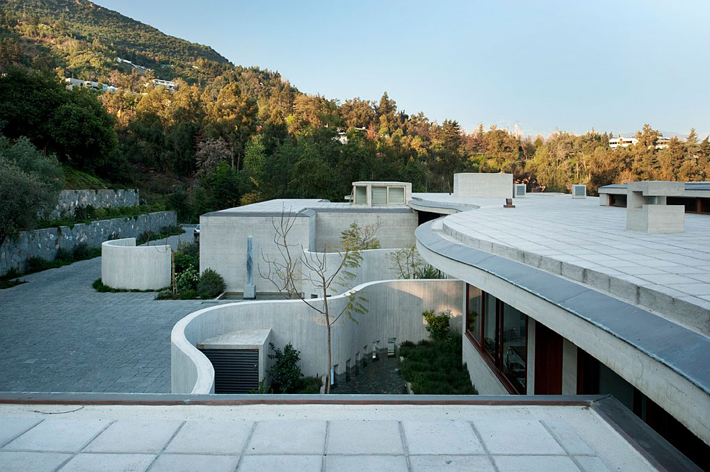 Резиденция Lo Curro от Peñafiel Arquitectos, Santiago, Chile