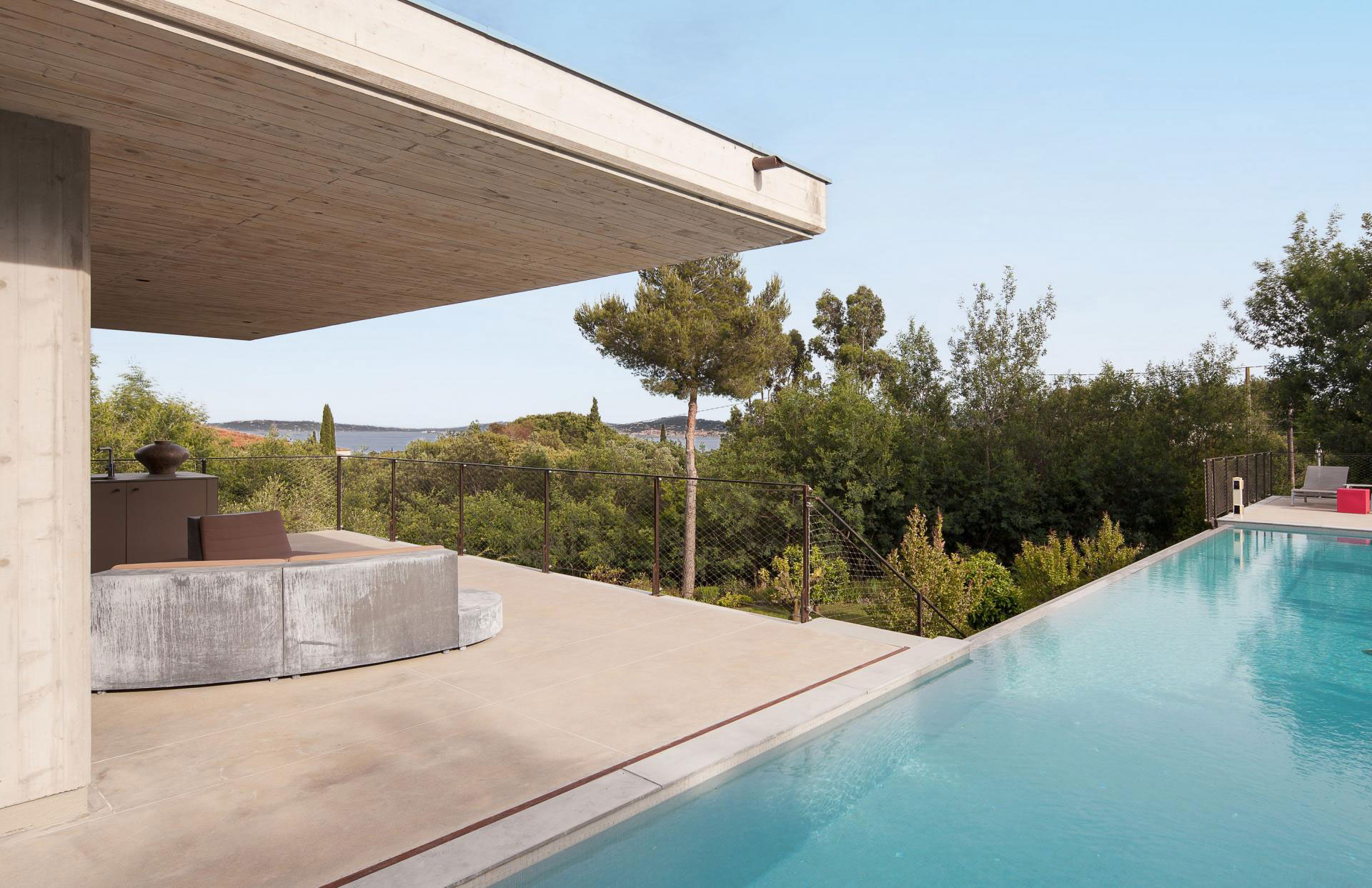 private-house-by-bumper-investments-03