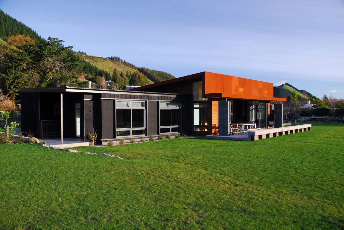 radman-brown-house-03