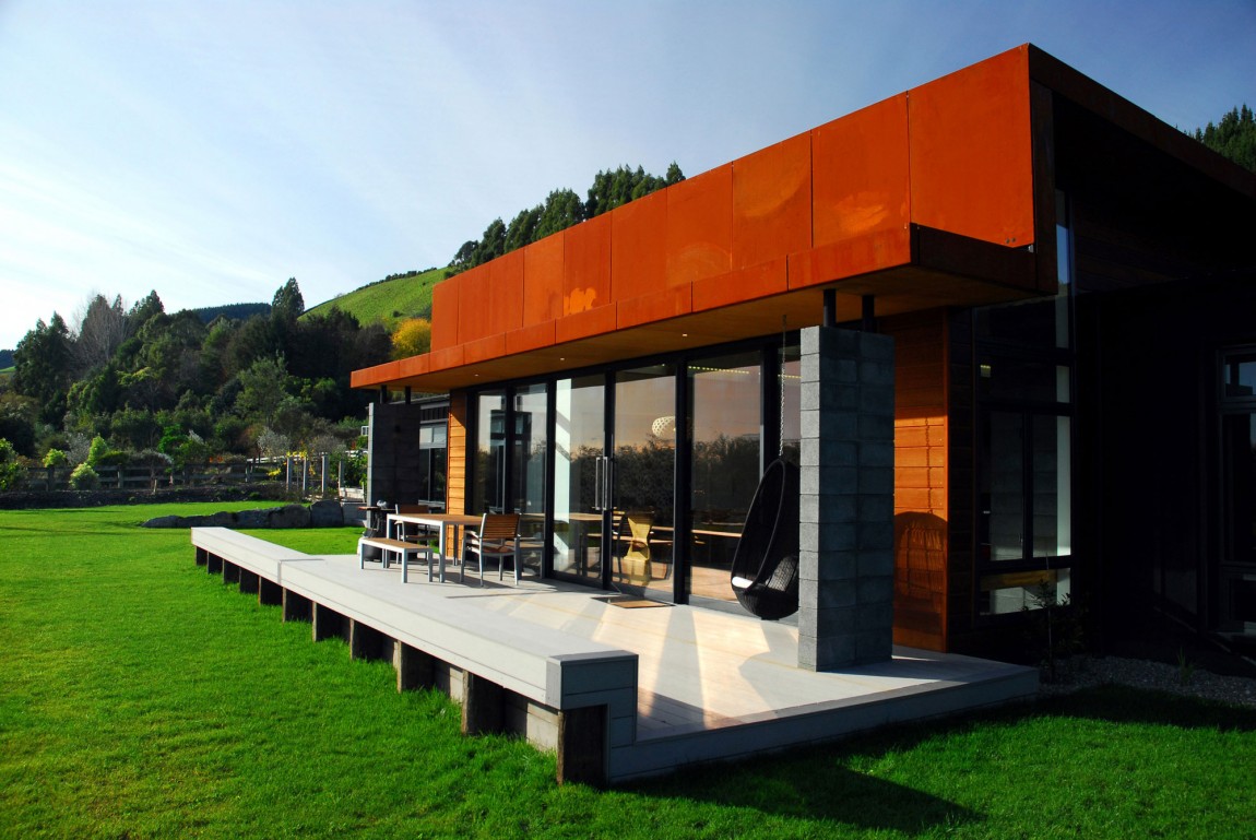 radman-brown-house-04