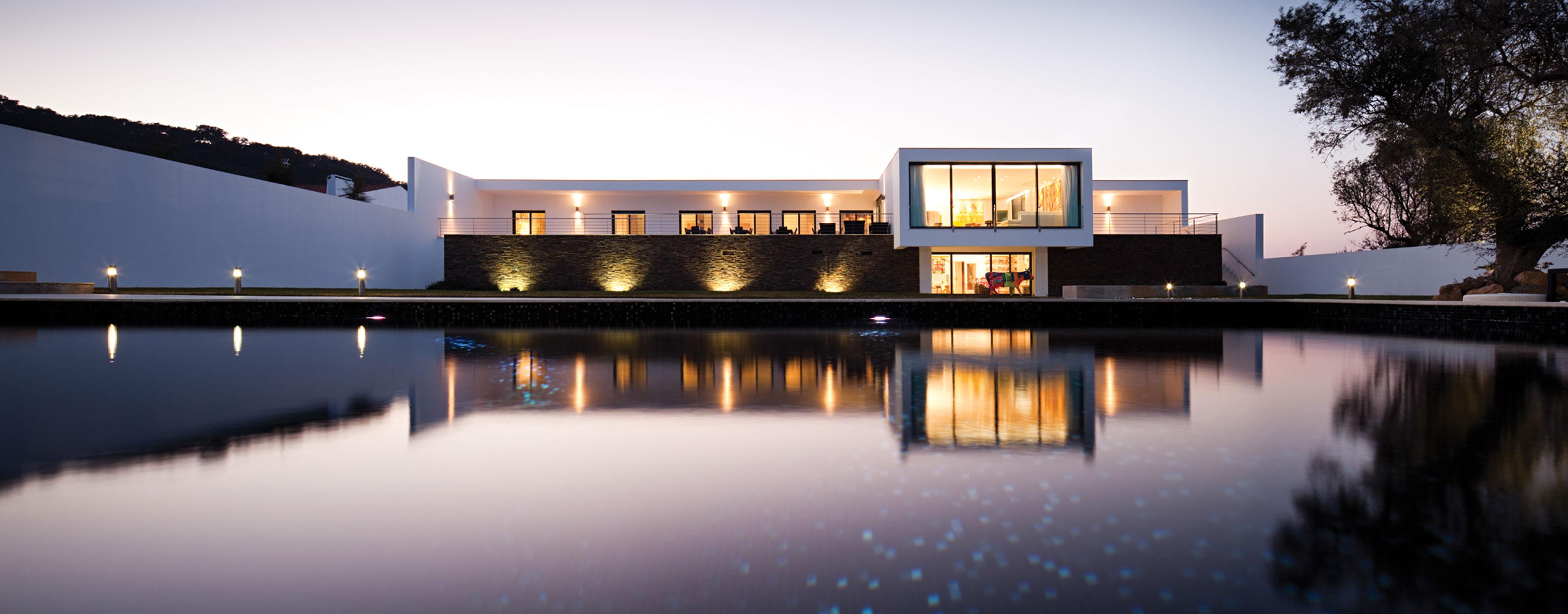 ribatejo-house-by-atelier-nuno-lacerda-lopes-11