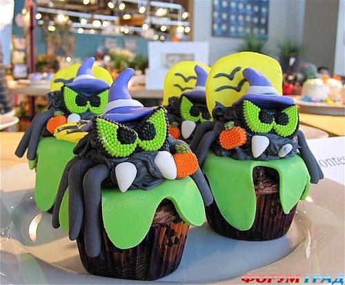 decorating-ideas-for-halloween-cupcakes-32