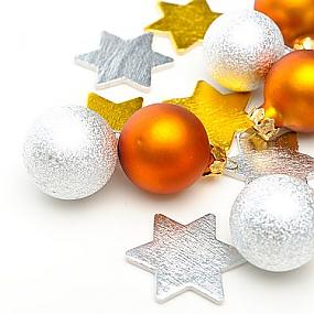 yellow-christmas-decorations-05