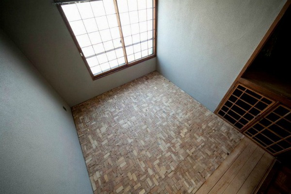 puzzling-designed-bedroom-floor-1