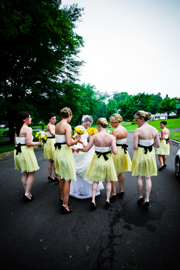 yellow-white-wedding-theme-09