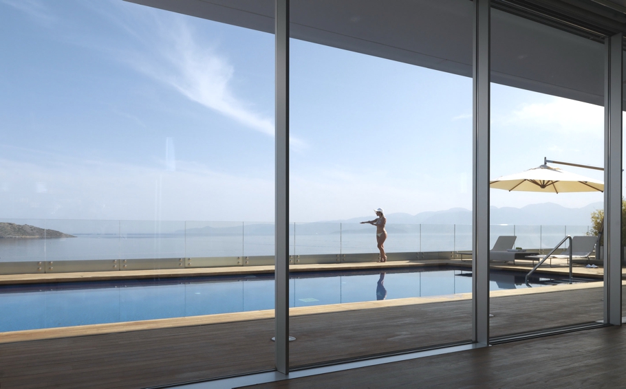 luxury-villa-design-greece-01