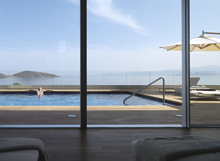 luxury-villa-design-greece-02