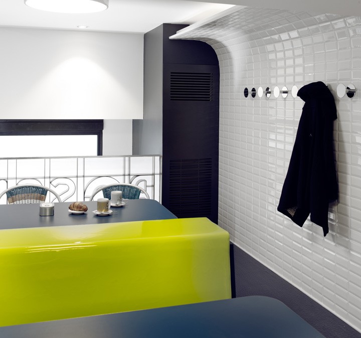 possi-ice-cream-parlour-by-antonio-gardoni-brescia-12