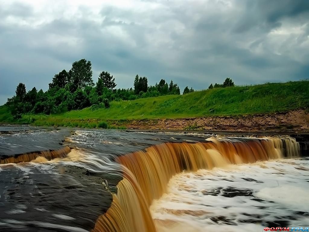 krasivye-vodopady-23