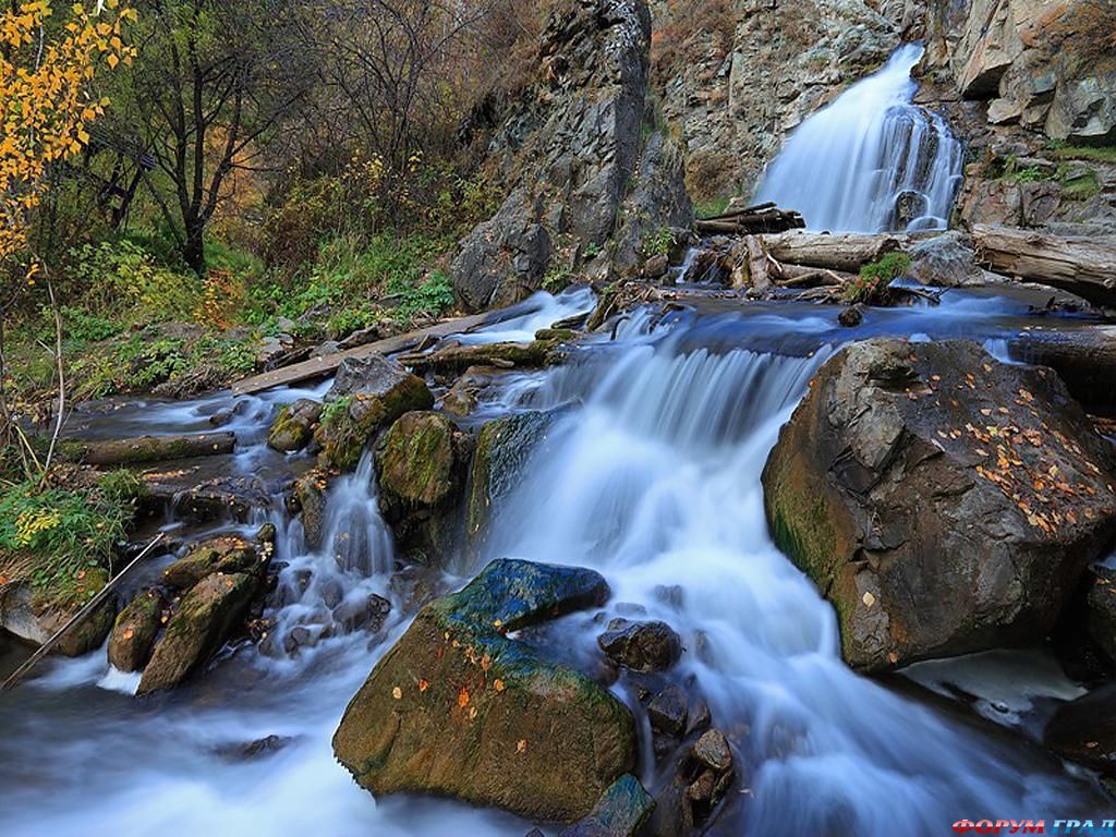 krasivye-vodopady-30