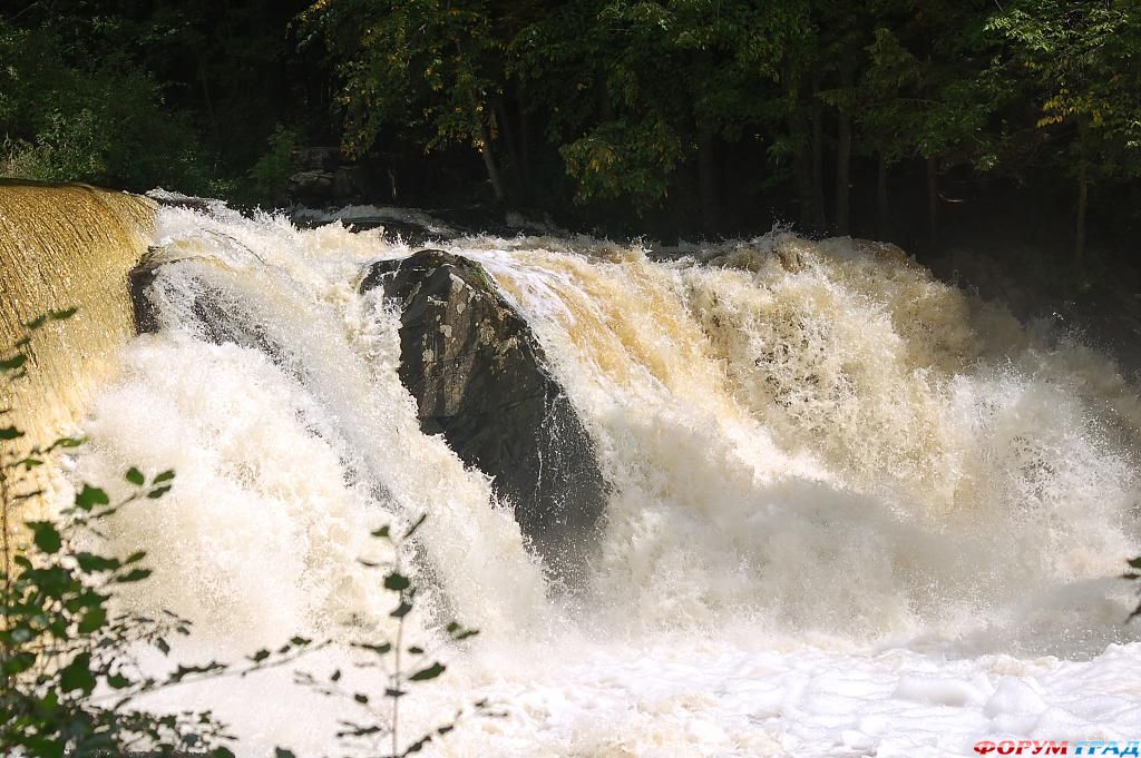 krasivye-vodopady-94