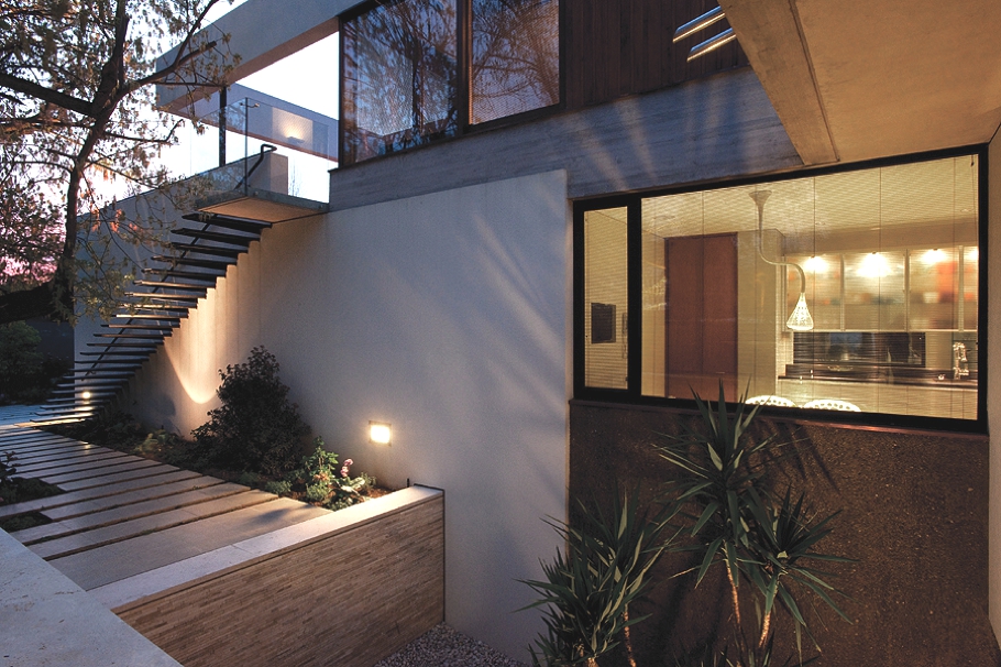 contemporary-property-santiago-chile