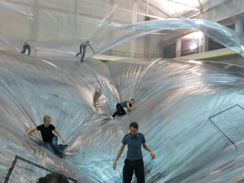 on-space-time-foam-by-tomas-saraceno-hangarbicocca-01