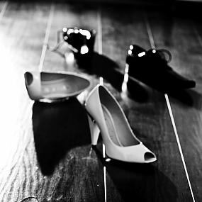shoes-of-bride-and-groom-16