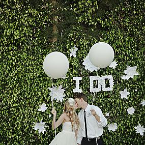 elegant-backyard-wedding-02