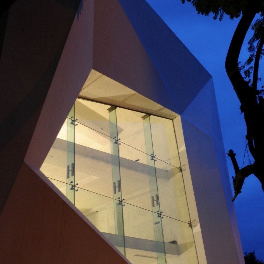 jewel-box-in-india-by-cadence-architects-06