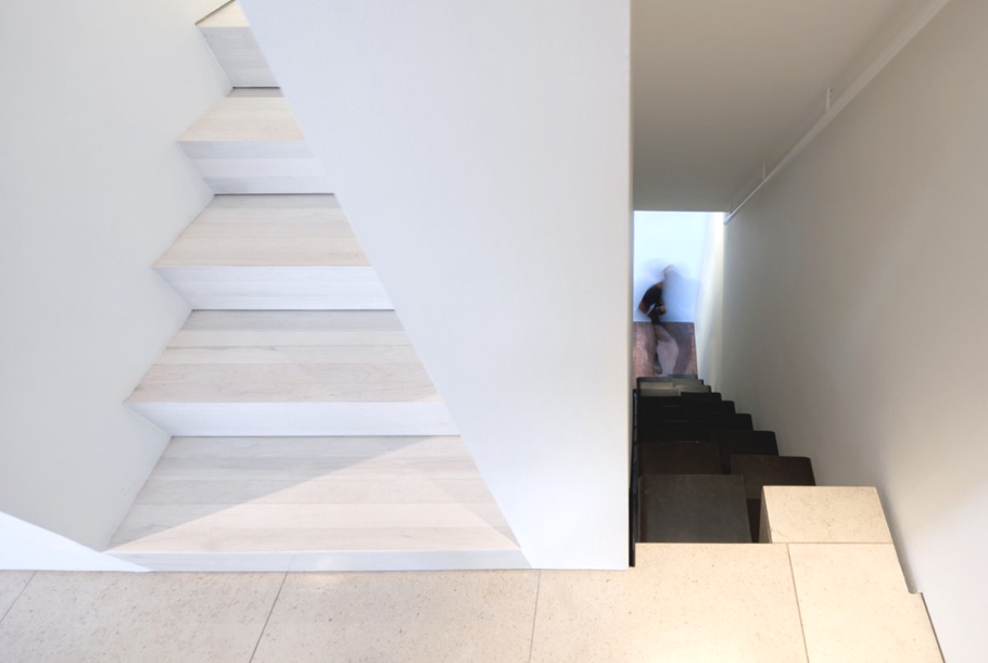 Dialogue House