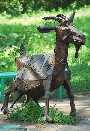 Памятник Козе