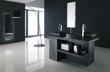 lamp-and-mirror-in-black-line-bathroom