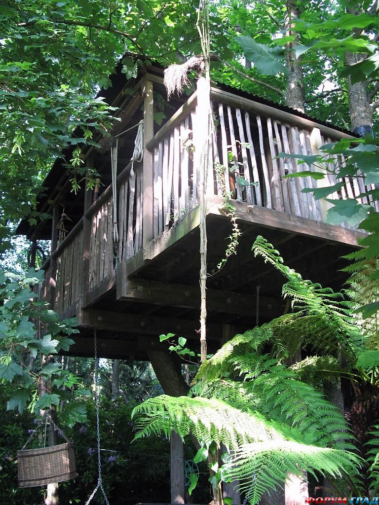 castle-cottage-treehouse-03