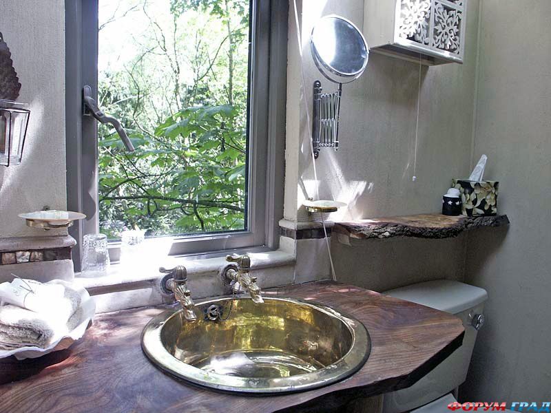 castle-cottage-treehouse-06