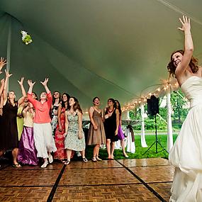 bouquet-toss-19