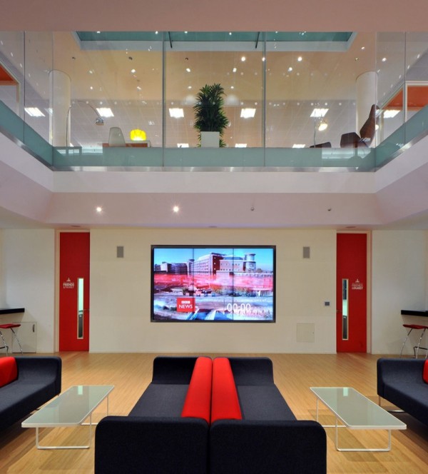 red-white-and-black-offic-decor-04